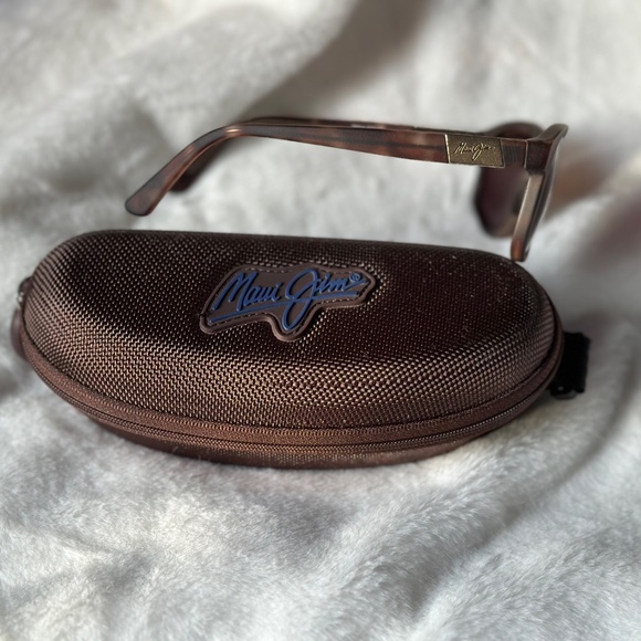 Maui Jim Polarized Matte Tortoise Rubber Sunglasses main image 5
